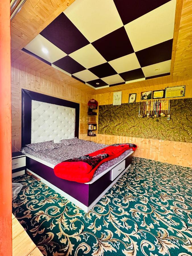 Sheen Homestay Gulmarg Exterior foto