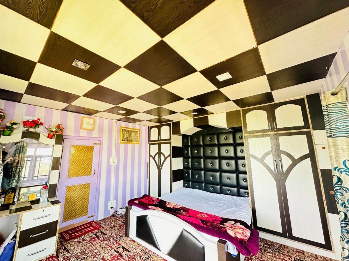 Sheen Homestay Gulmarg Exterior foto