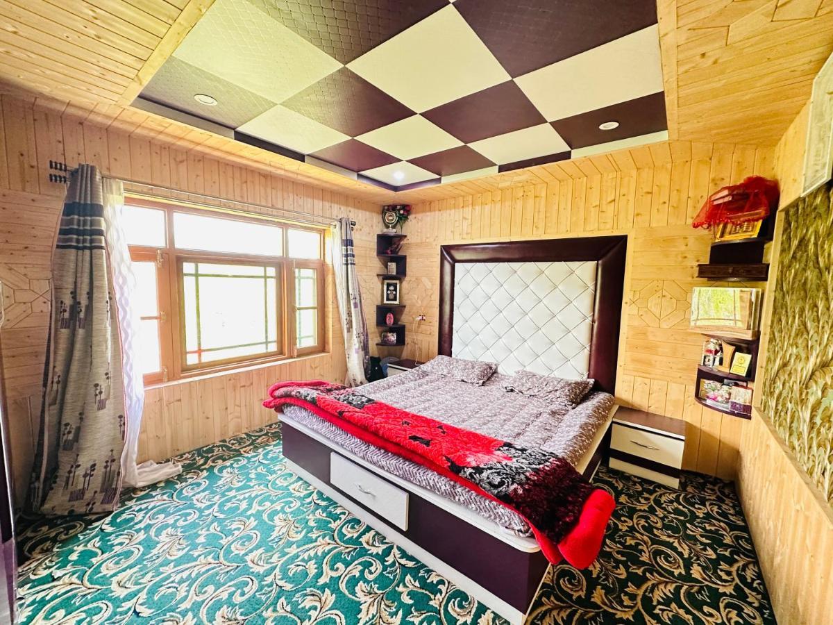 Sheen Homestay Gulmarg Exterior foto